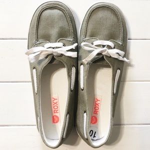 Roxy Loafers / slip ons